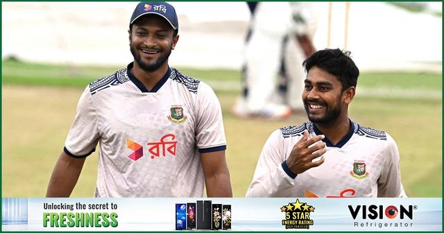 সাকিবকে ছাড়িয়ে অলরাউন্ডারদের শীর্ষ তিনে মিরাজ